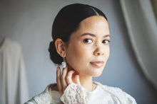 Ladda upp bild till gallerivisning, VITA BAROCKPÄRLOR - Komplett